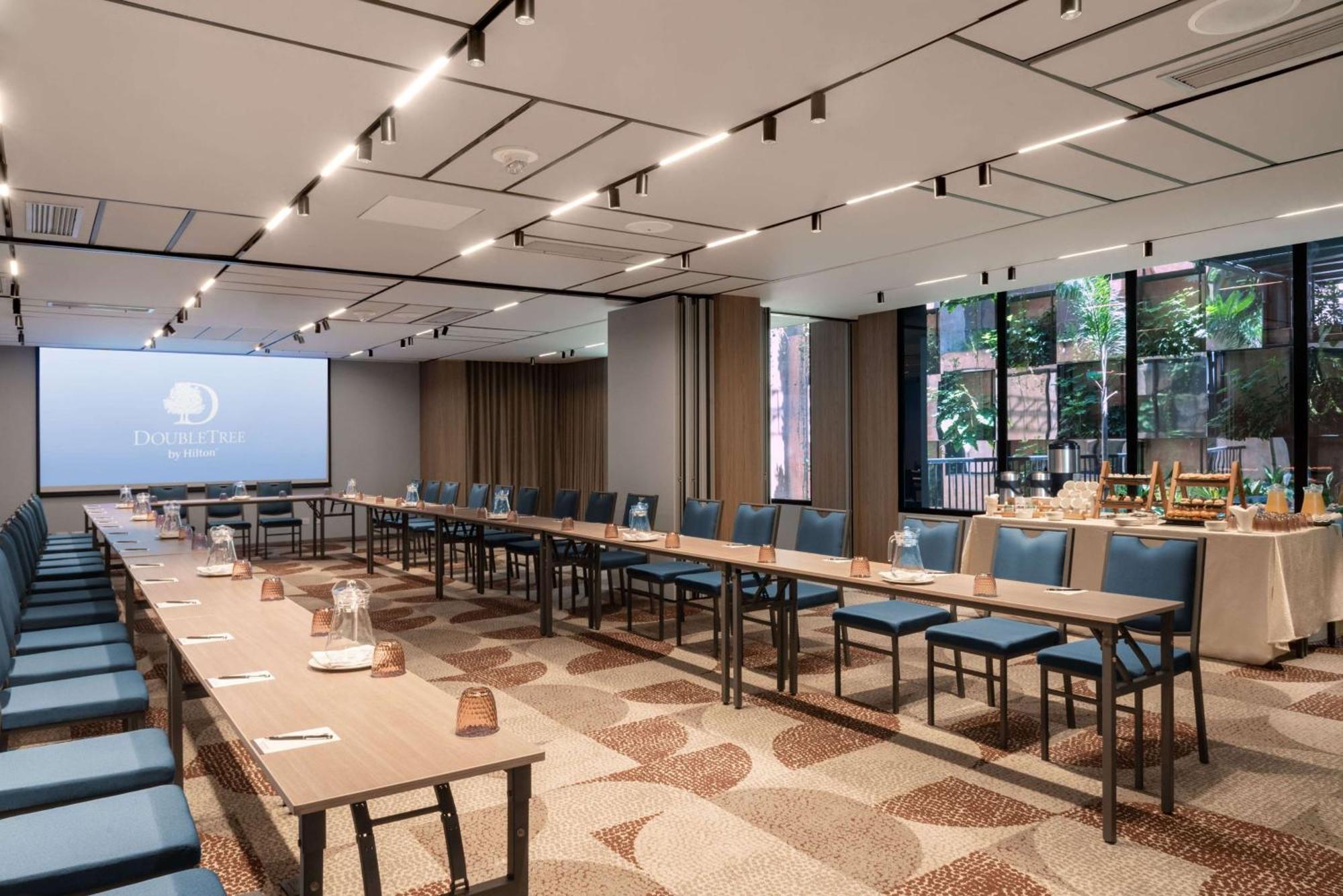 Doubletree By Hilton Lima San Isidro Hotel Bagian luar foto